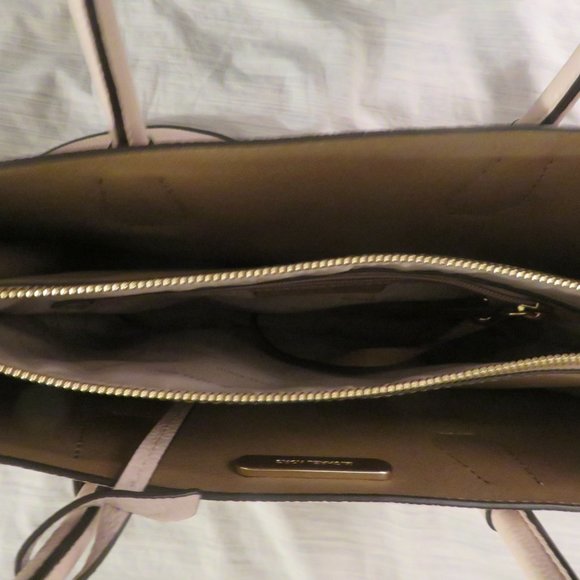 Michael Kors Handbag - Picture 3 of 5